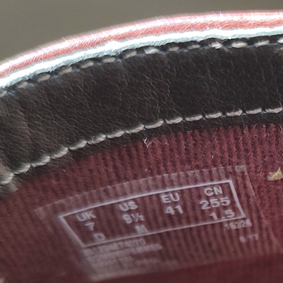 CLARKS LADIES BROWN LEATHER ANKLE BOOTS. EUC SZ 9.5 - Picture 7 of 7